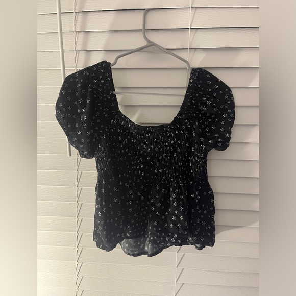 CUTE TOP! - Picture 2 of 2